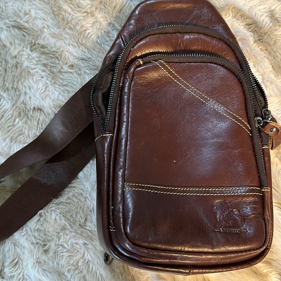 Cute backpack or crossbody - Picture 2 of 3